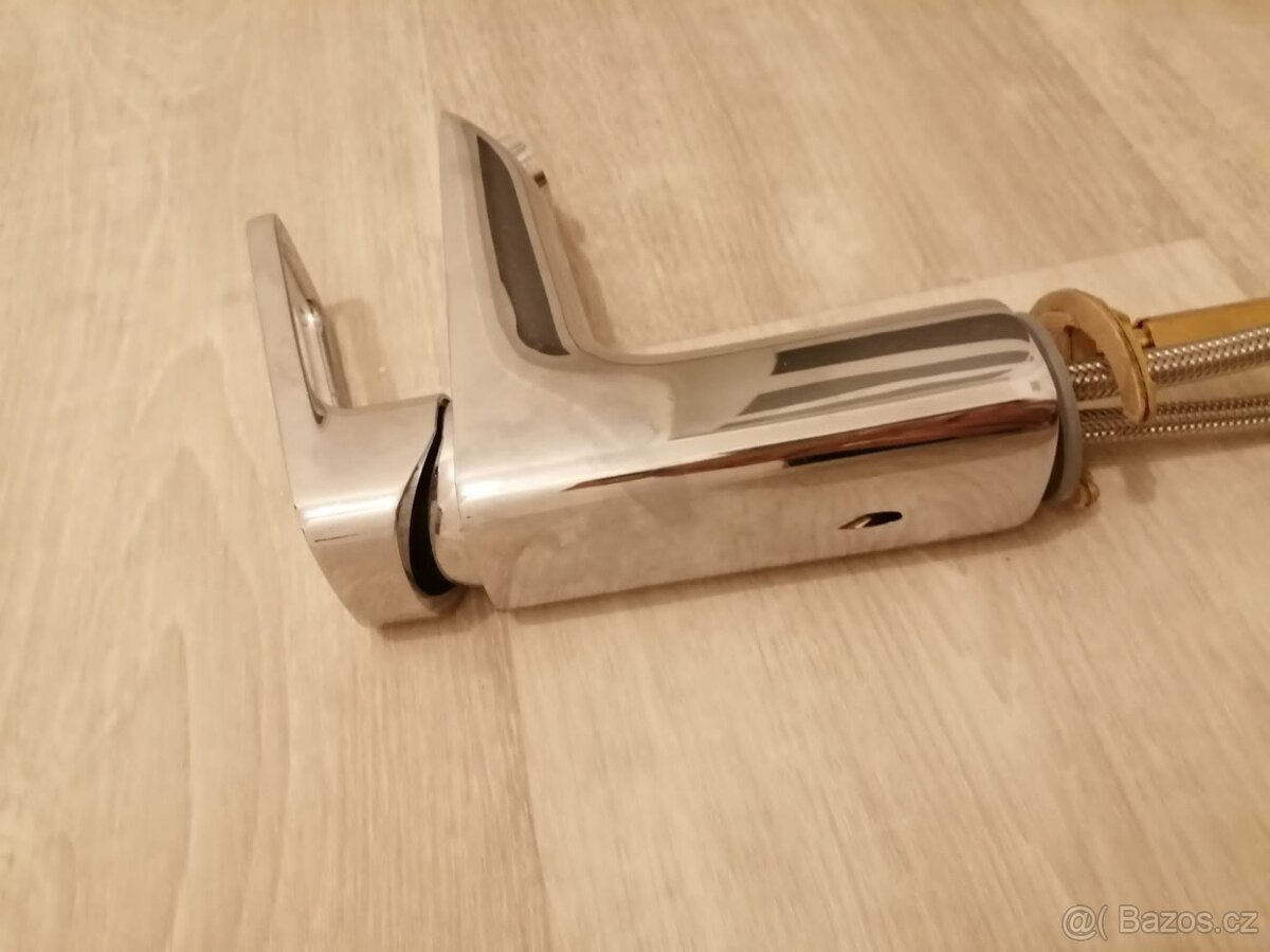 SLEVA UMYVADLOVÁ BATERIE HANSGROHE - 2