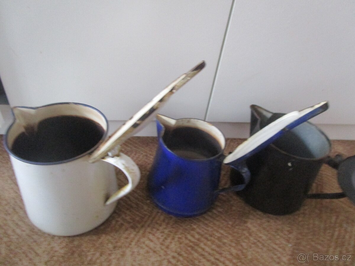 STARÉ SMALTOVANÉ NÁDOBÍ-KONVICE - 2