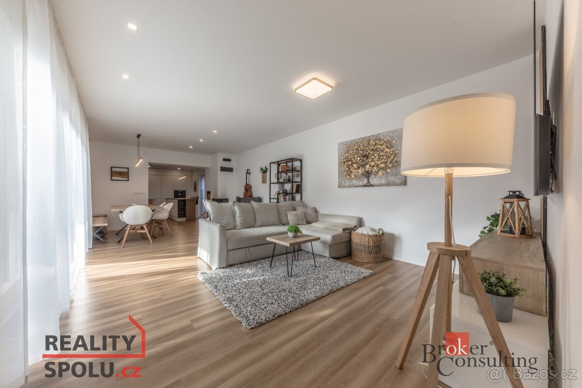 Prodej, domy/rodinný, 291 m2, U Rybníka 2/2, 25064 Zlonín, P - 2