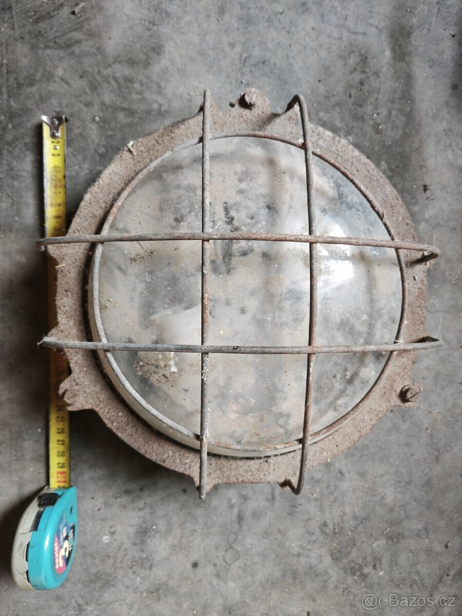 Průmyslové svítidlo - 2