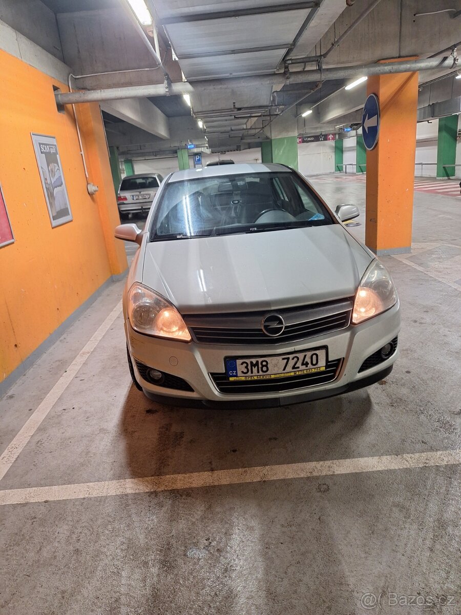 Astra limitovaná edice - 2