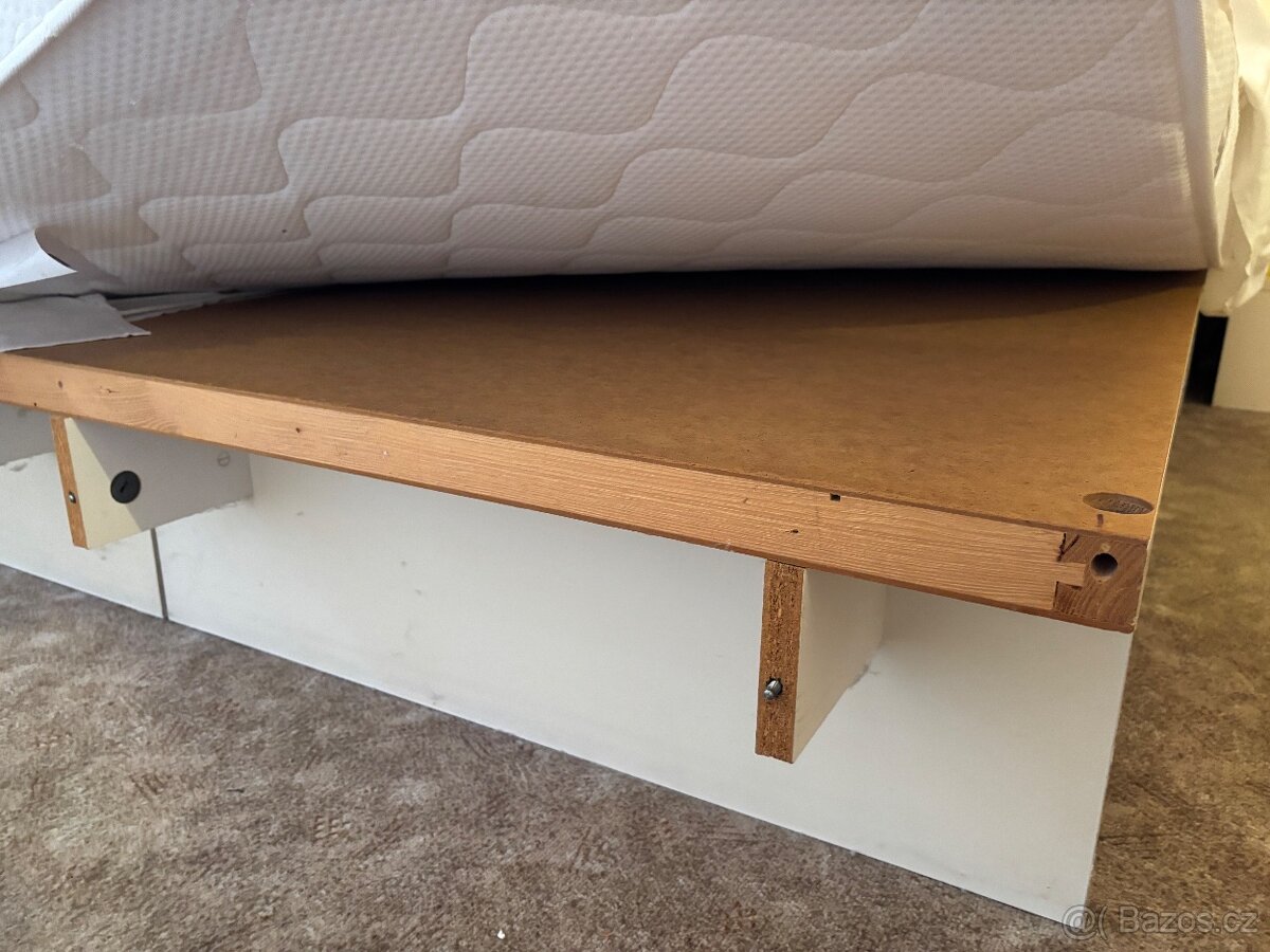 Manželská postel - 2