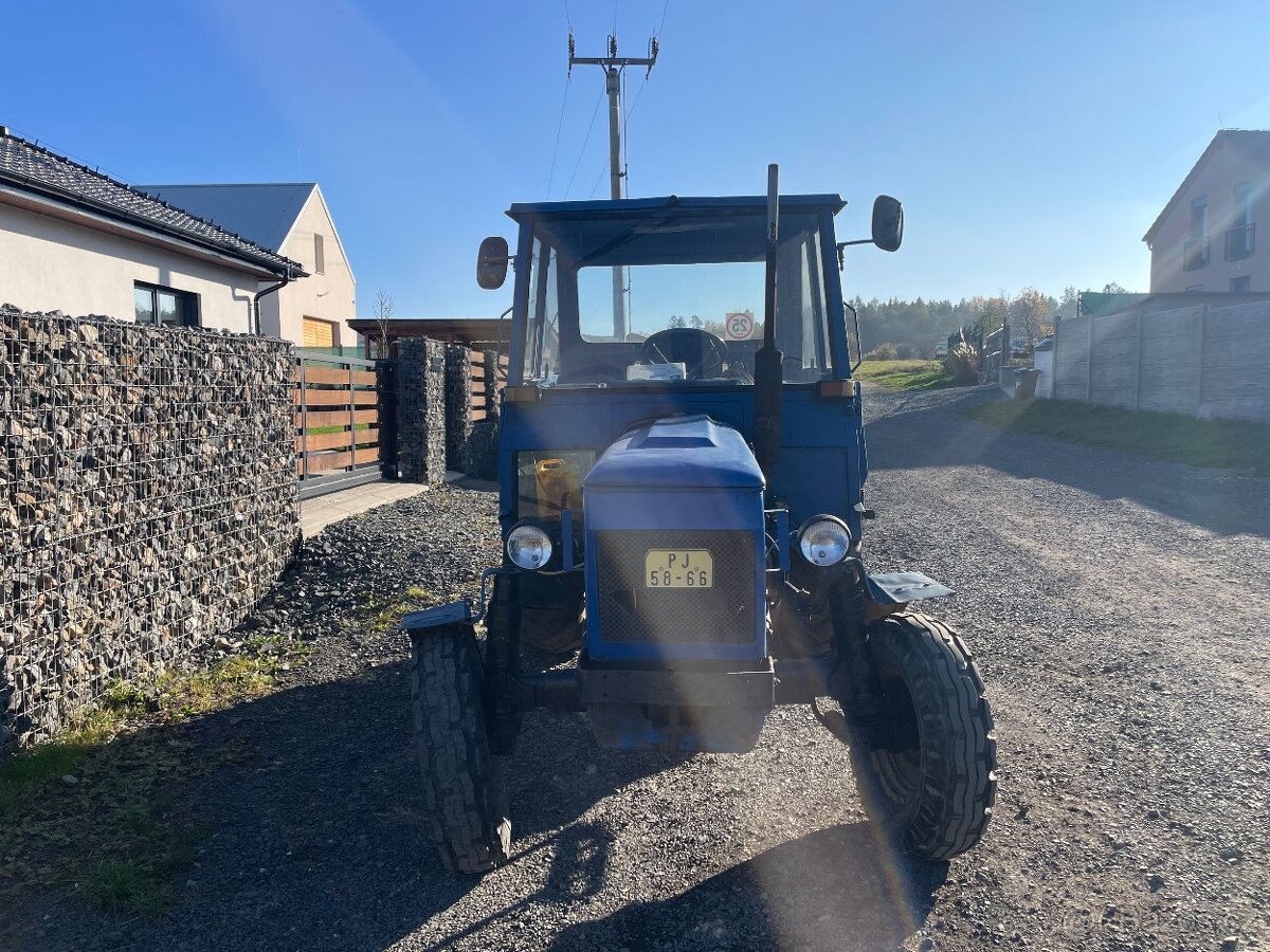 Traktor Zetor 6911 - 2