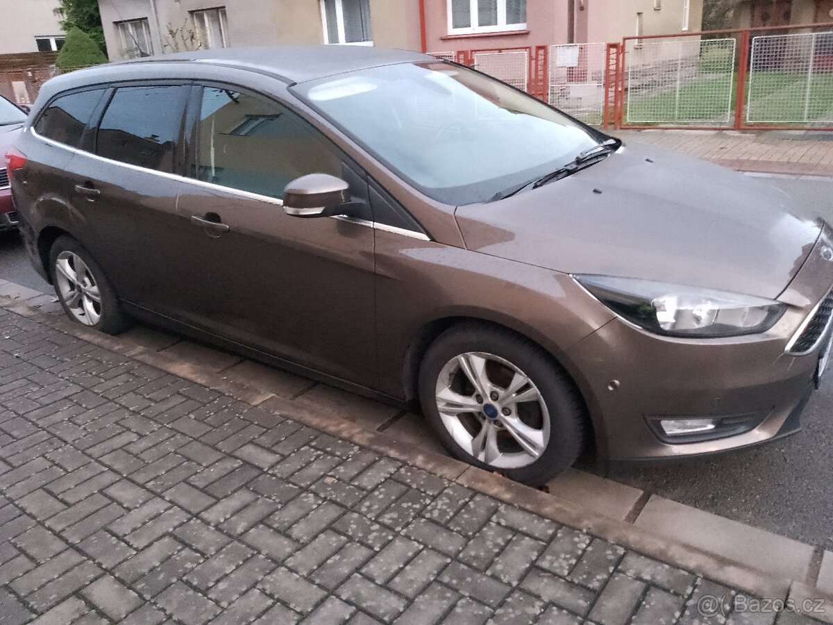 Ford Focus kombi benzin facelift 2016 165 tis km - 2