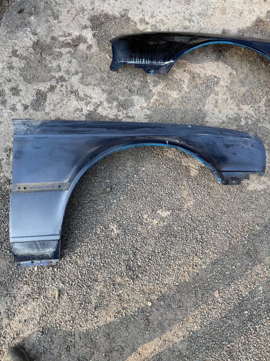 BME E30 - přední blatníky - 2