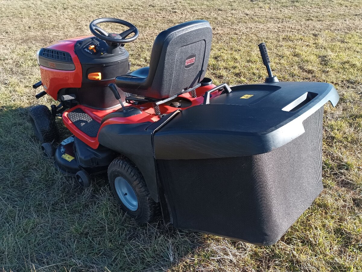 Zahradní traktor John Deeer - Sabo 107H - 2
