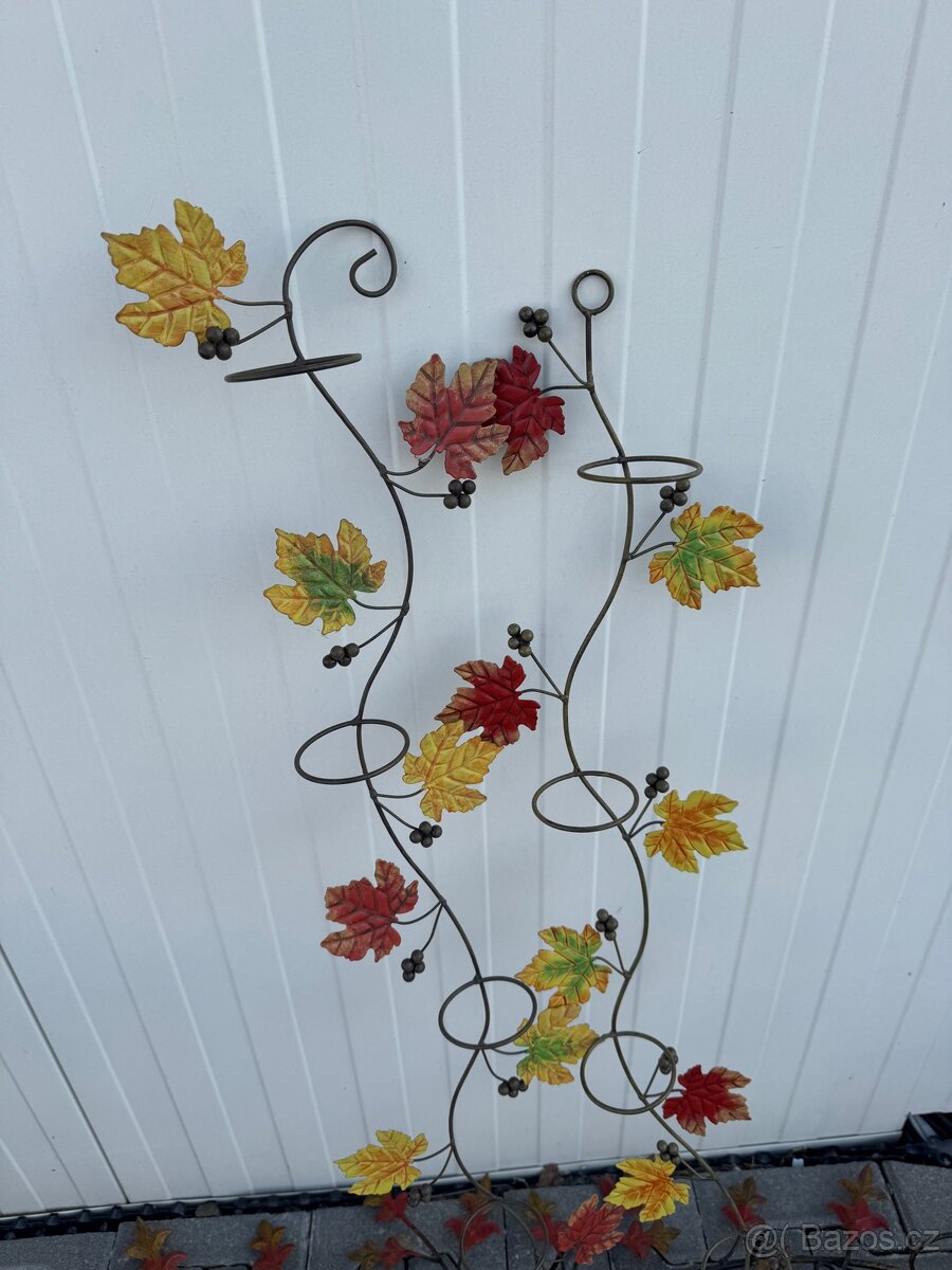 Kovový stojan na květiny (listy) - 2