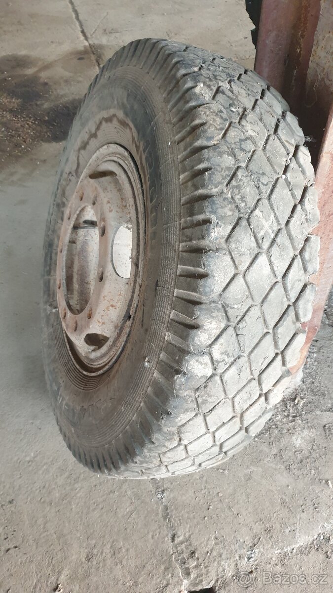 Pneu 12,00 - 20,00 - 2