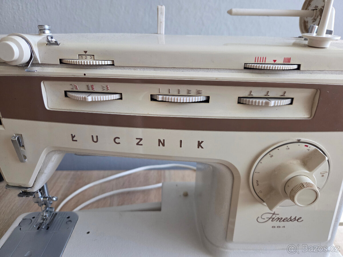 Šicí stroj Kucznik - 2