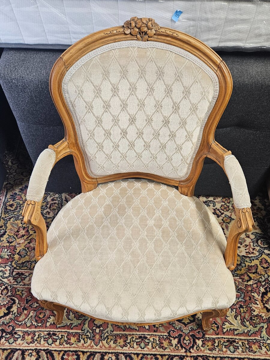 Starožitné křesílko - 2