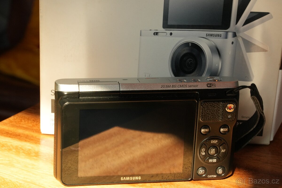 Samsung NX mini - tělo - 2