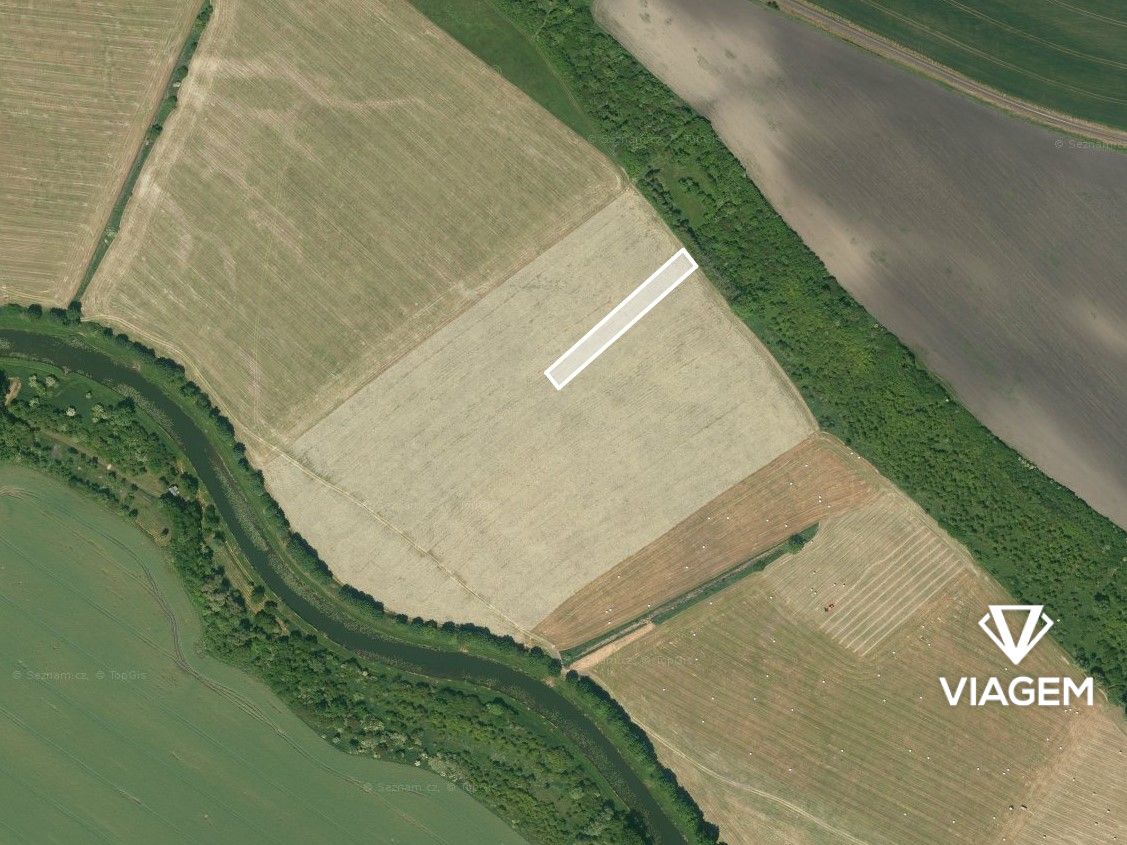 Pole 2 136 m² - 2