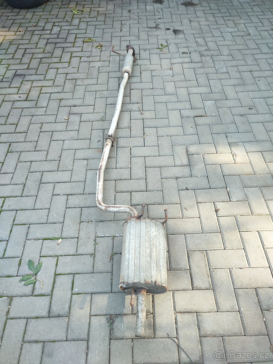 Výfuk Suzuki baleno - 2