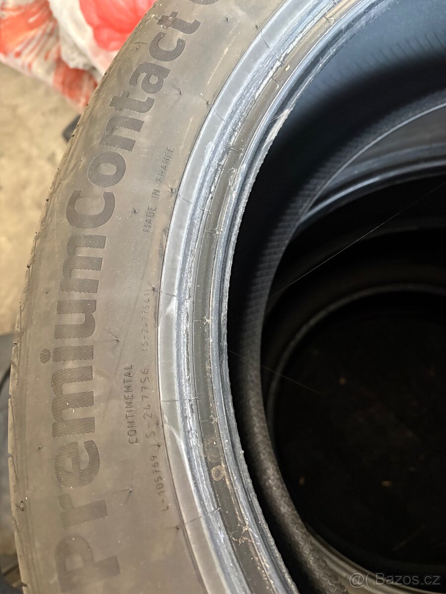 Pneu Continental 225/55/R19 V - 2