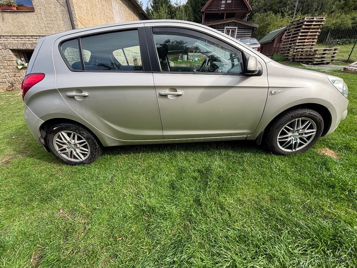 Hyundai i20 - 2