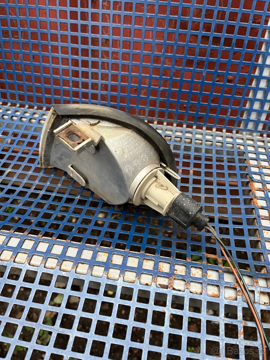 Pravý přední blinkr Škoda Octavia 1 - 2