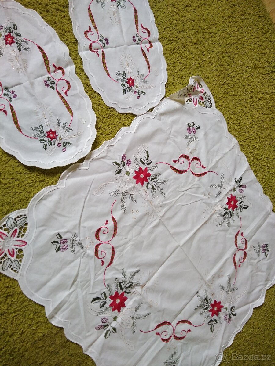 vánoční ubrus 82x82 cm + 2x dečka 43x27 cm 100% bavlna-nové - 2