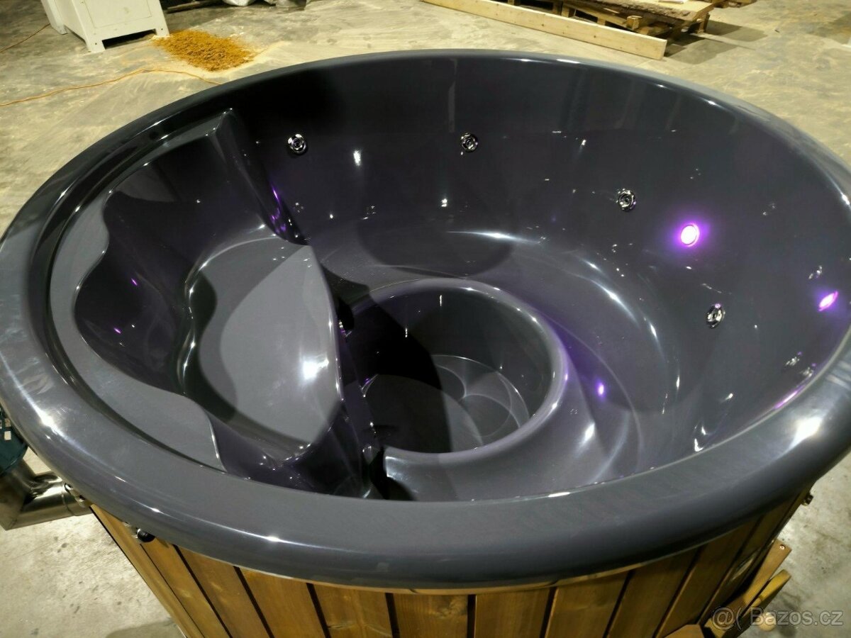 Kvalitni koupací kad/virivka - 2