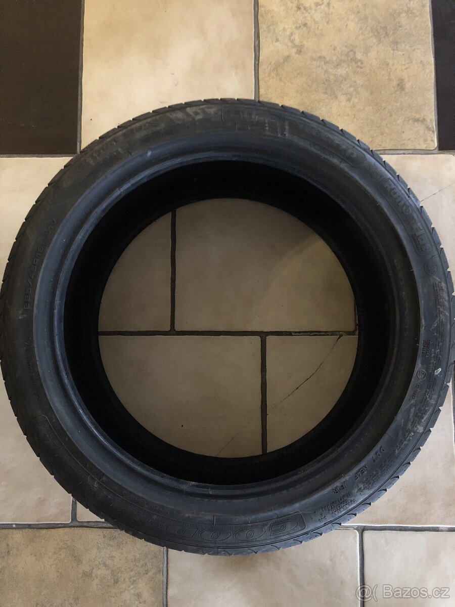 Letní pneu Continental 225/40 R18 - 2