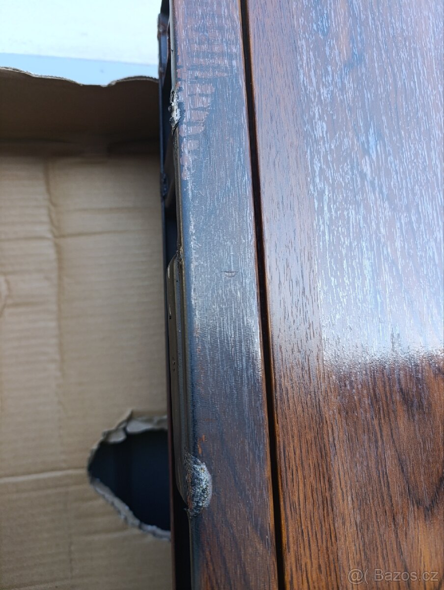 VCHODOVÉ DVEŘE PLECHOVÉ - 2