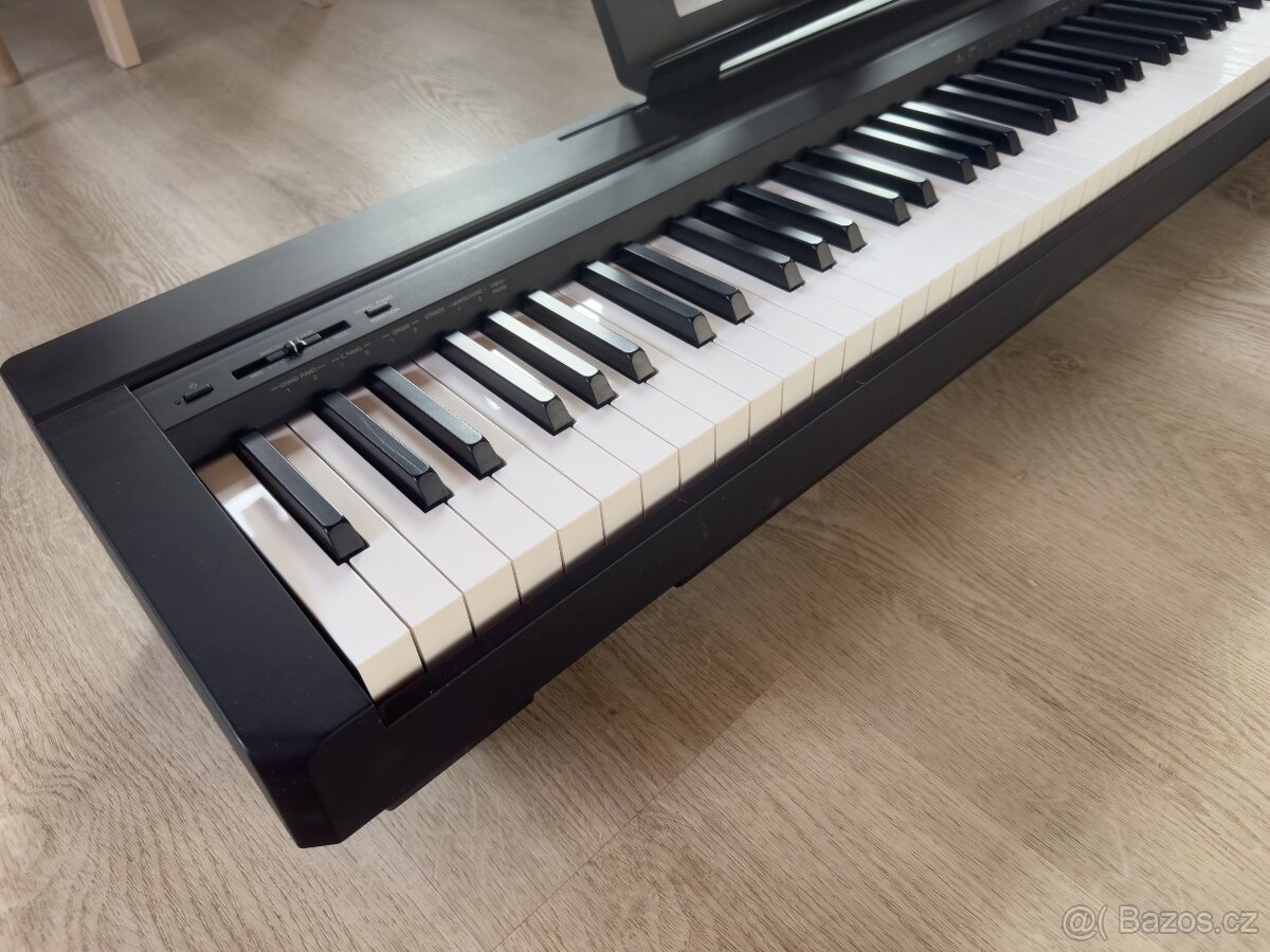 Piáno YAMAHA P-45 - 2