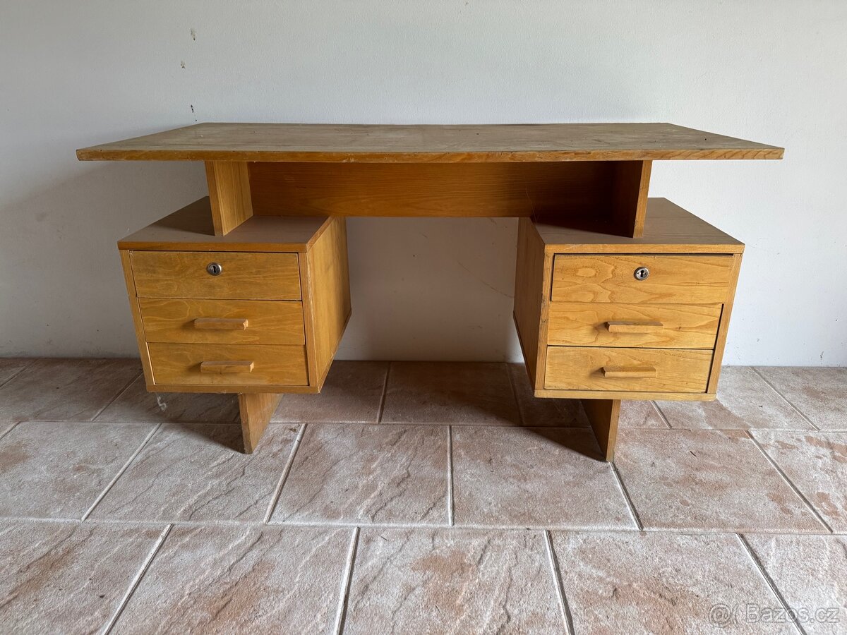Retro stůl k renovaci - 2