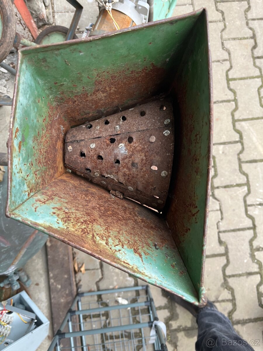 Řezačka na řepu - 2