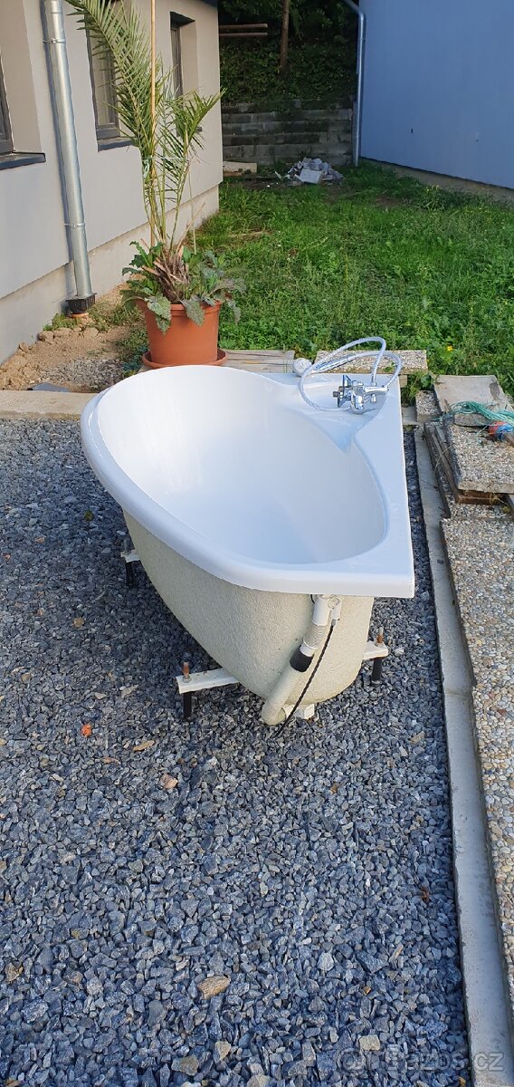 Asymetrická vana 160x105 - 2