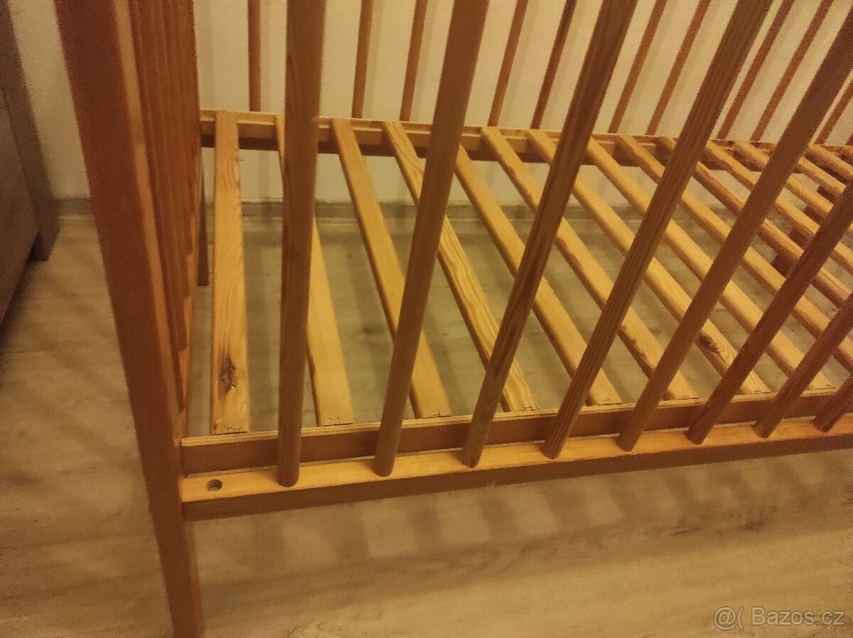 Postýlka pro miminko dřevěná - 2