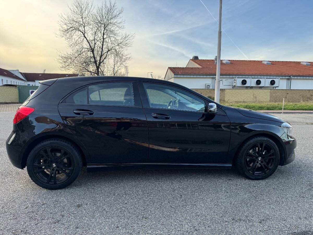 Mercedes-Benz A 180 Automat - 2