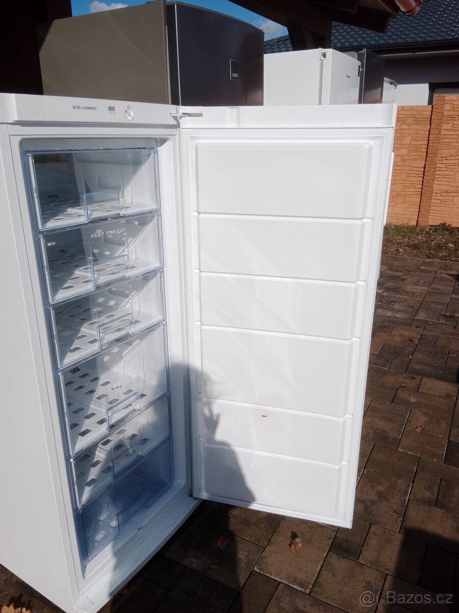 Suplikovy mrazak Snaiger - 2