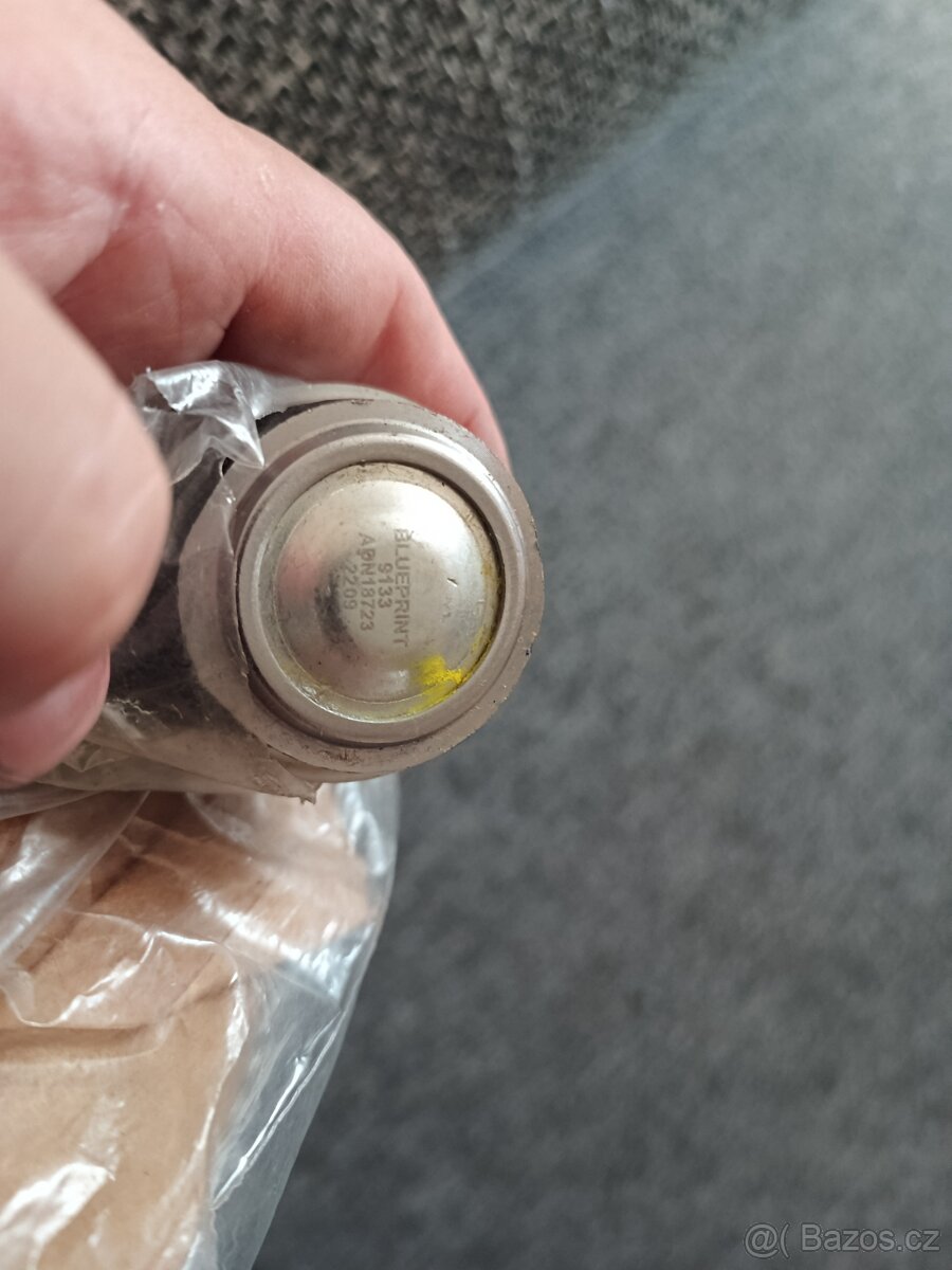 Nissan 200SX , Almera. , Sunny , čep řízení - 2