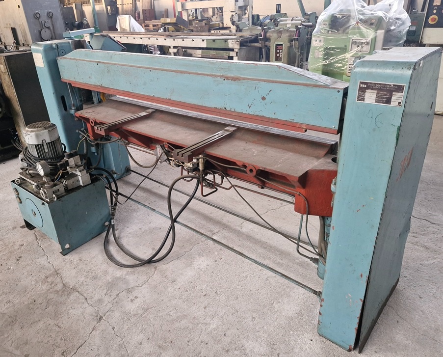 Ohýbačka plechu XONM 2000 - 2