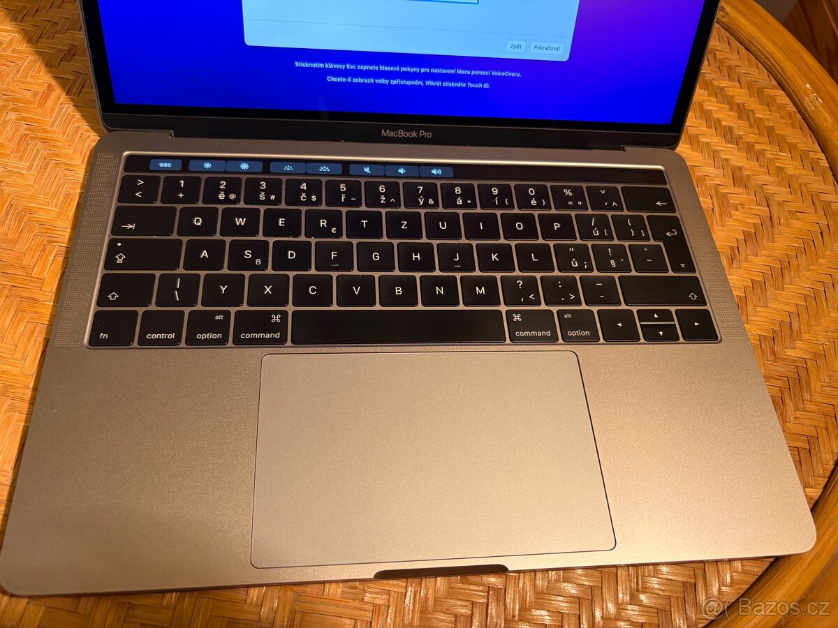 MacBook Pro 13” (2016) – 8GB RAM / 512GB SSD - 2