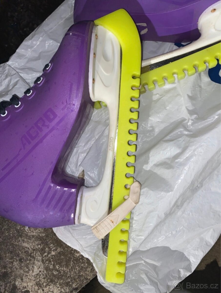 Dámské lední brusle - 2