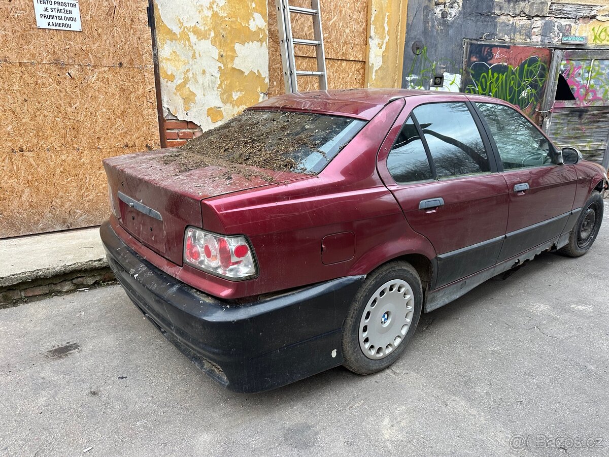 BMW e36 (R6 díly) - 2