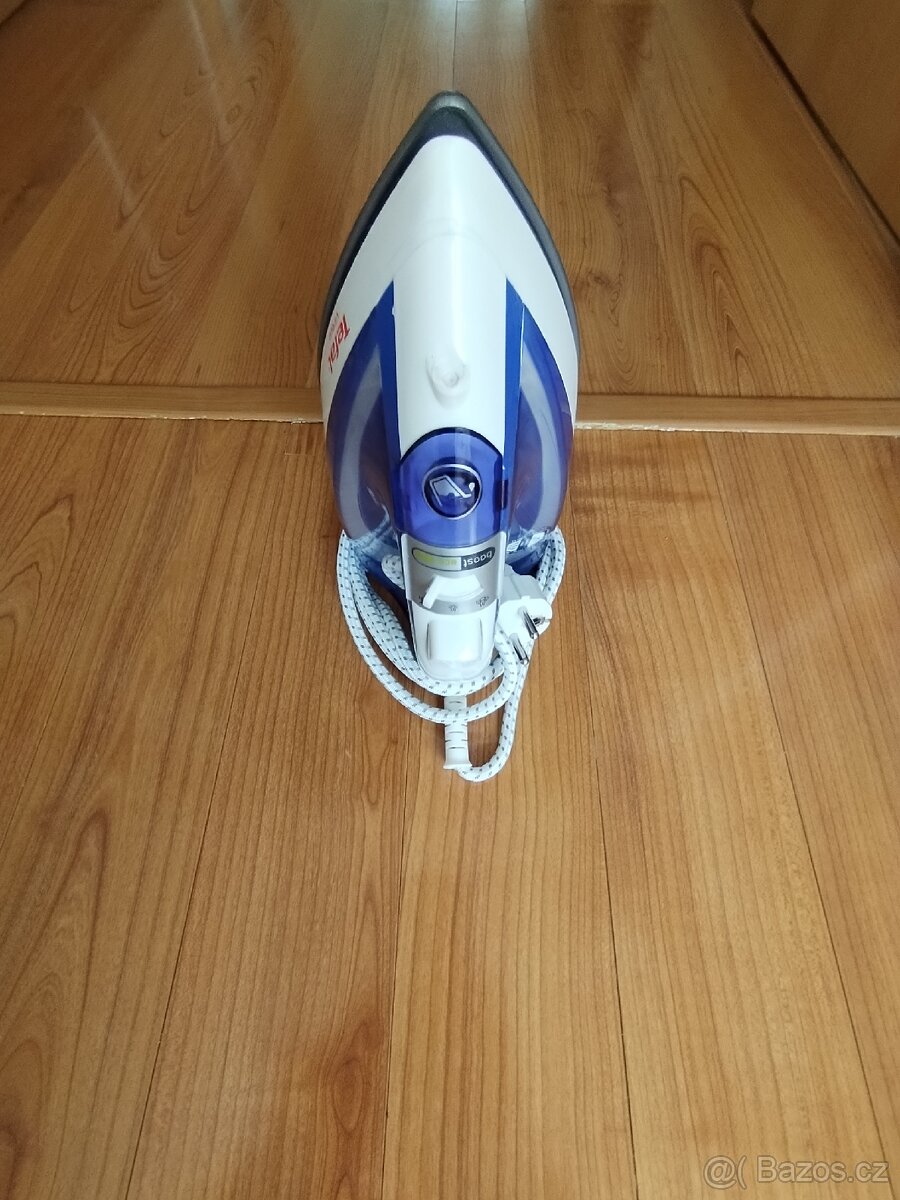 Napařovací žehlička Tefal Virtuo - 2