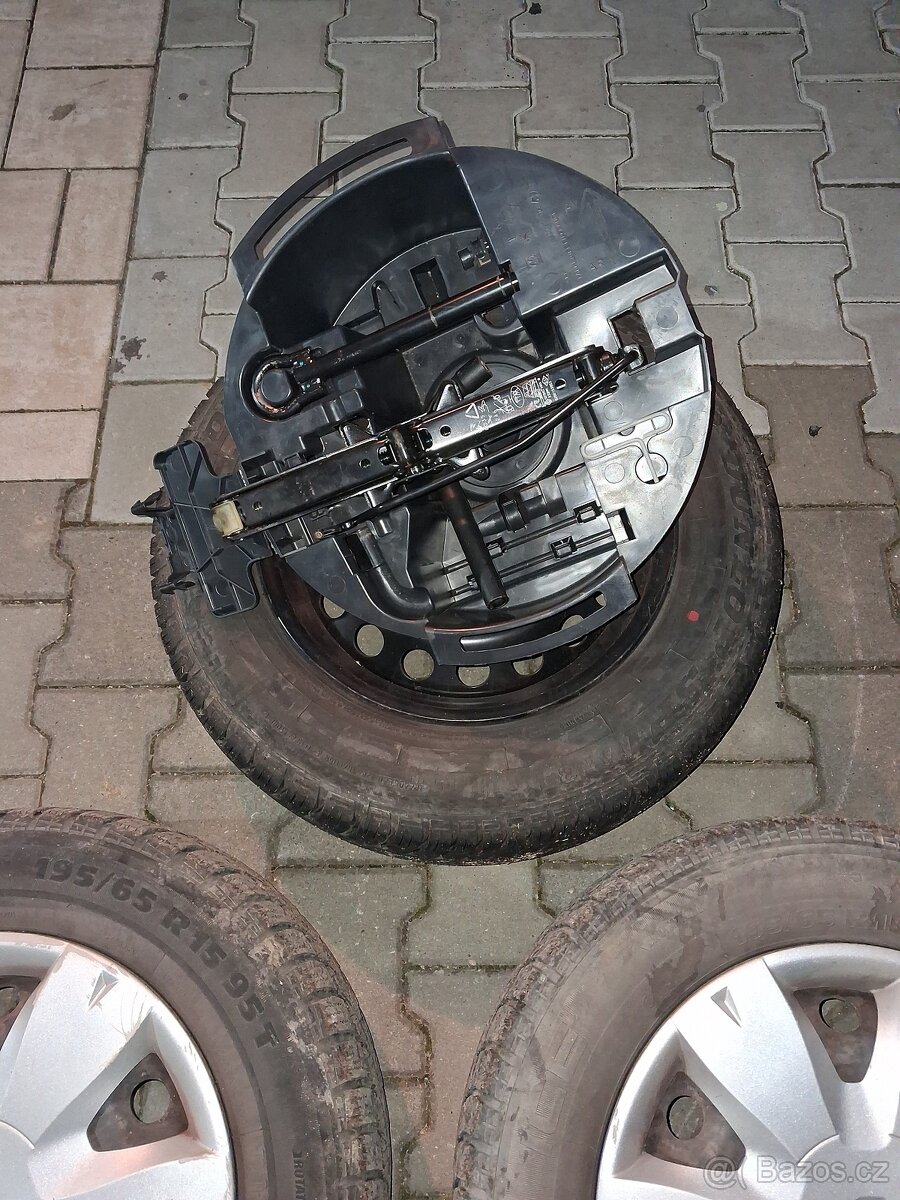 Zimní kola Renault + rezerva - 2