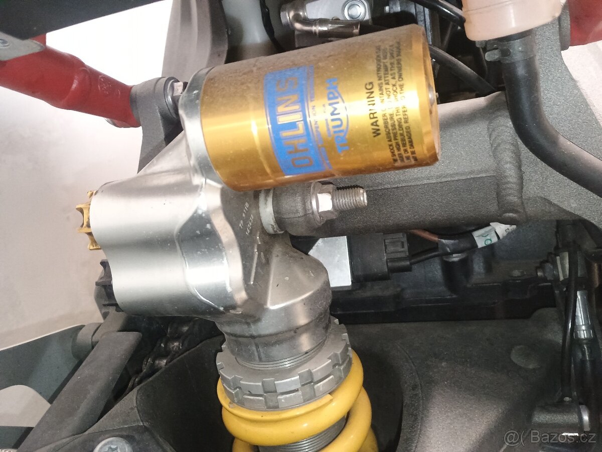 Triumph speed triple 1050 R - 2