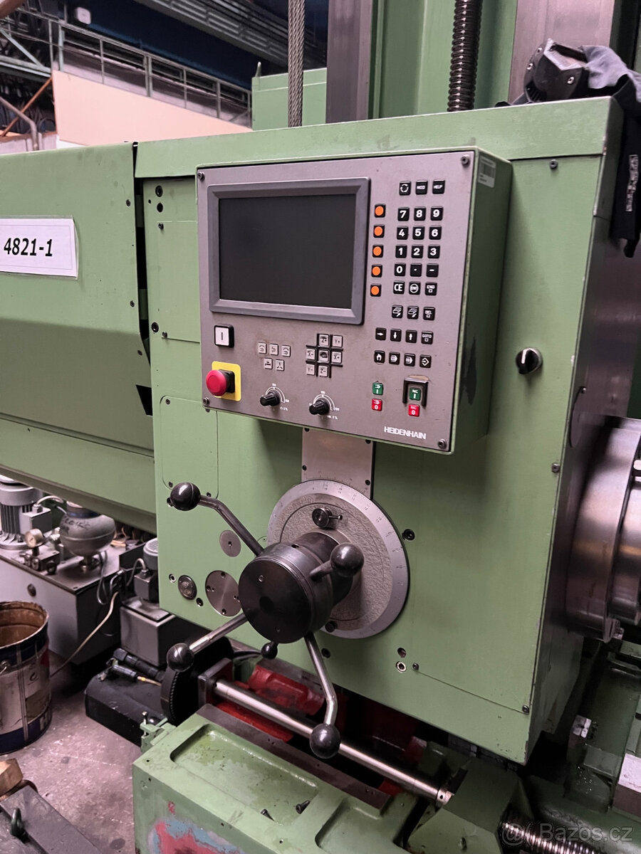 vodorovná vyvrtávačka stolová TOS WH 10 CNC - 2