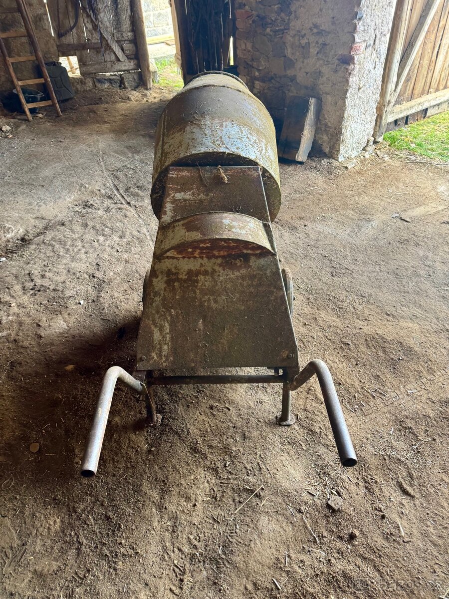 Stavební míchačka - 2