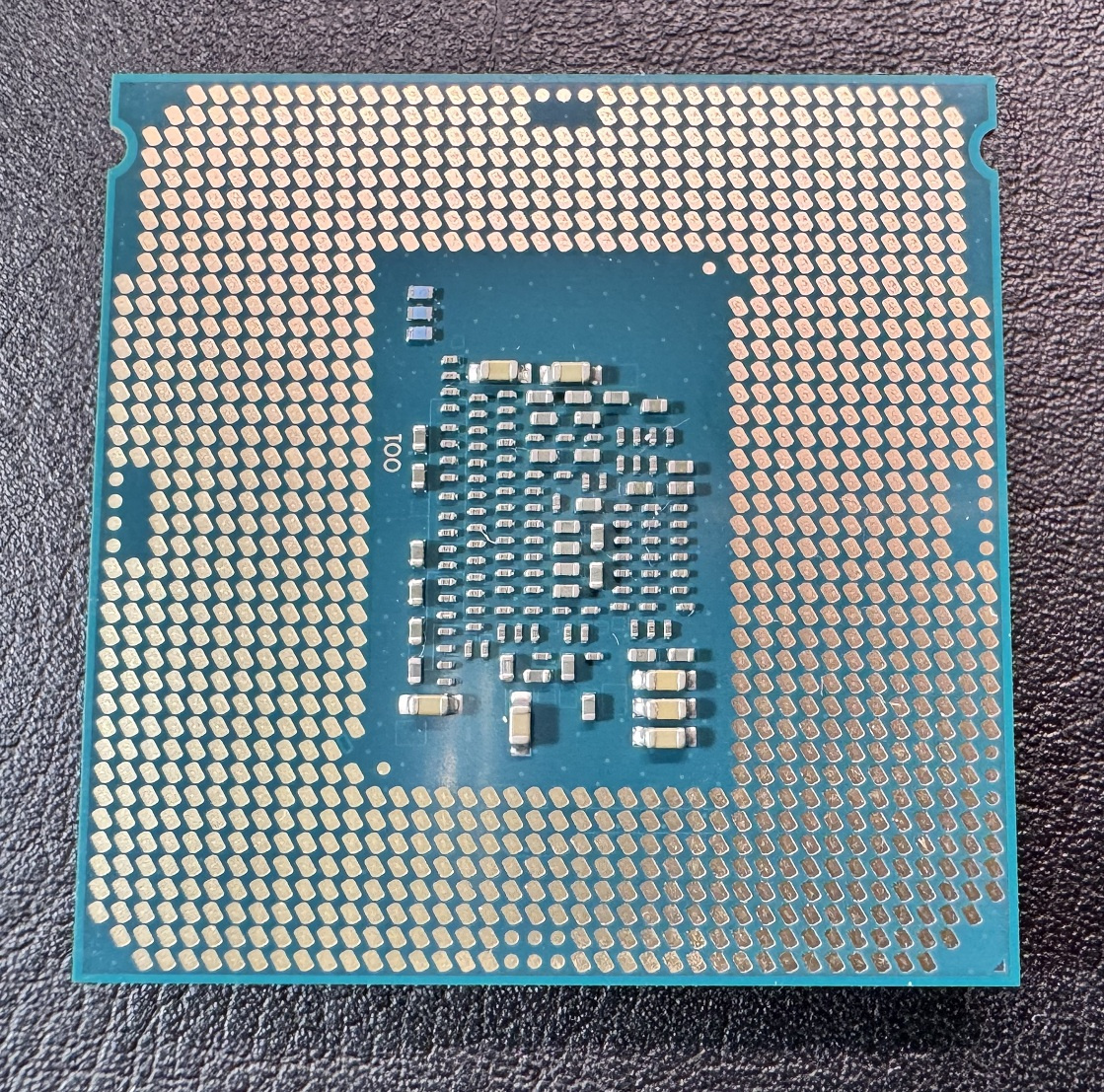 Intel Celeron G3900 - 2