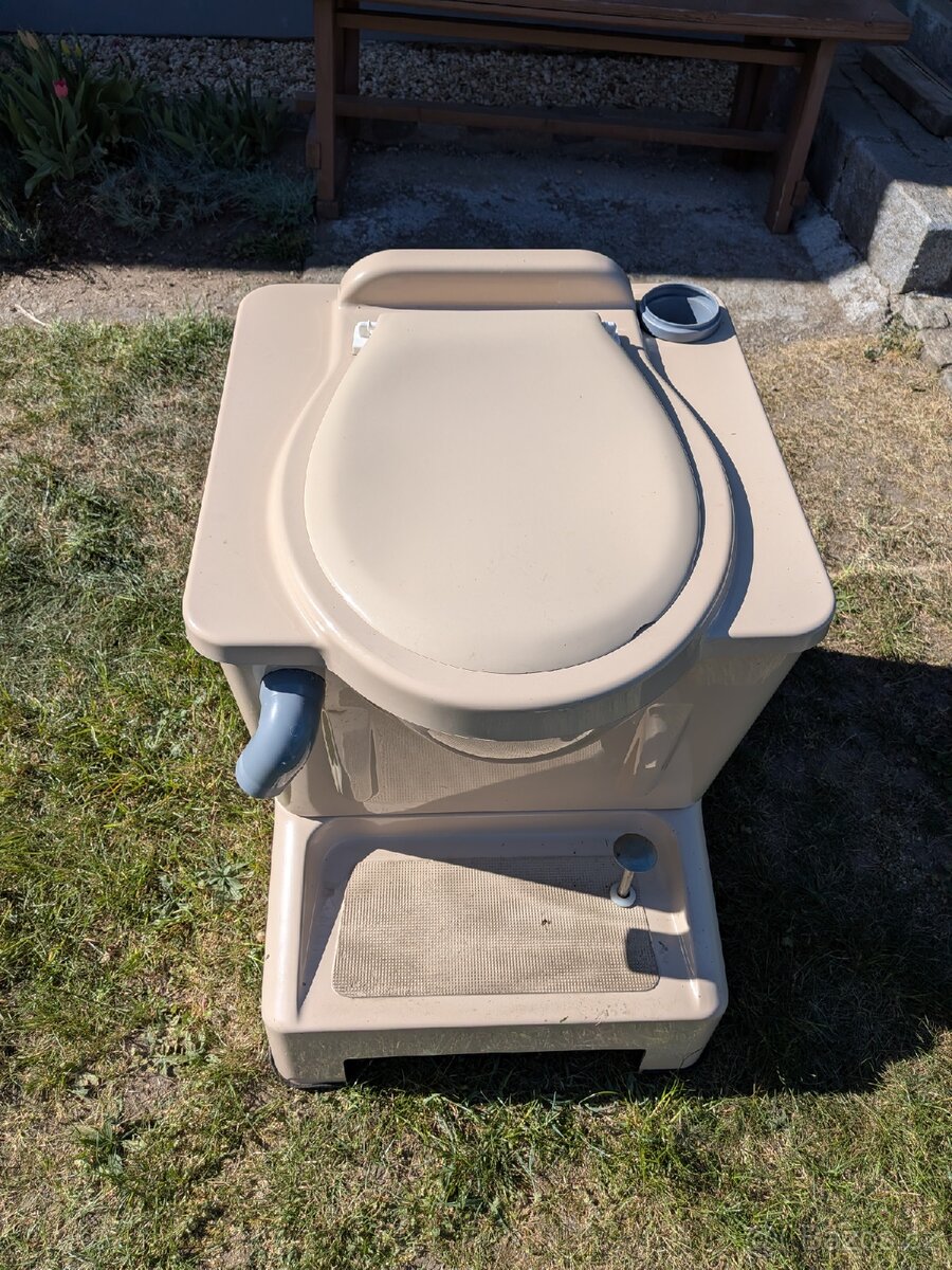 Chemické WC - 2