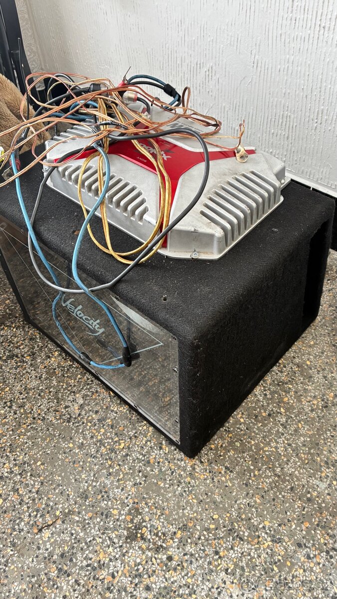Subwoofer + zesilovač - 2