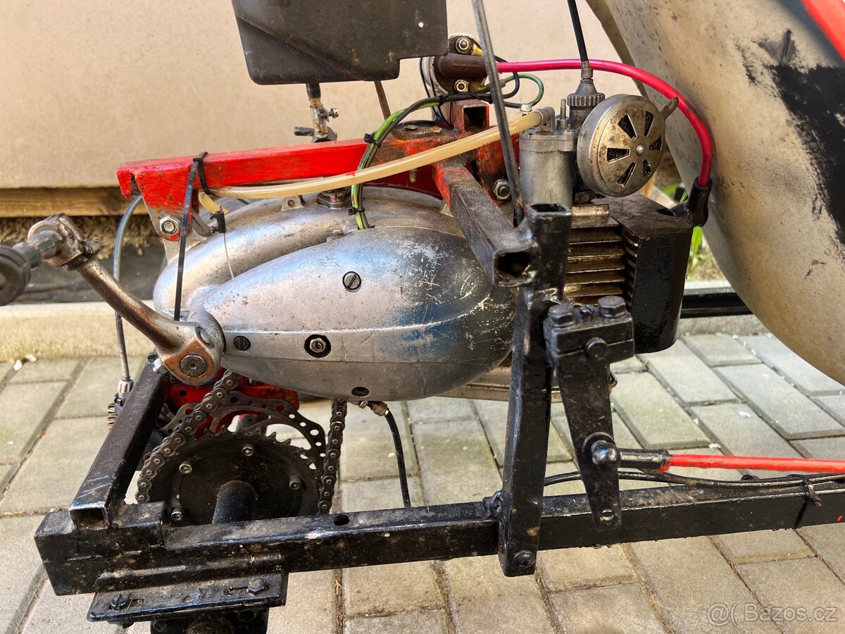 Prodá motor java pionýr - 2