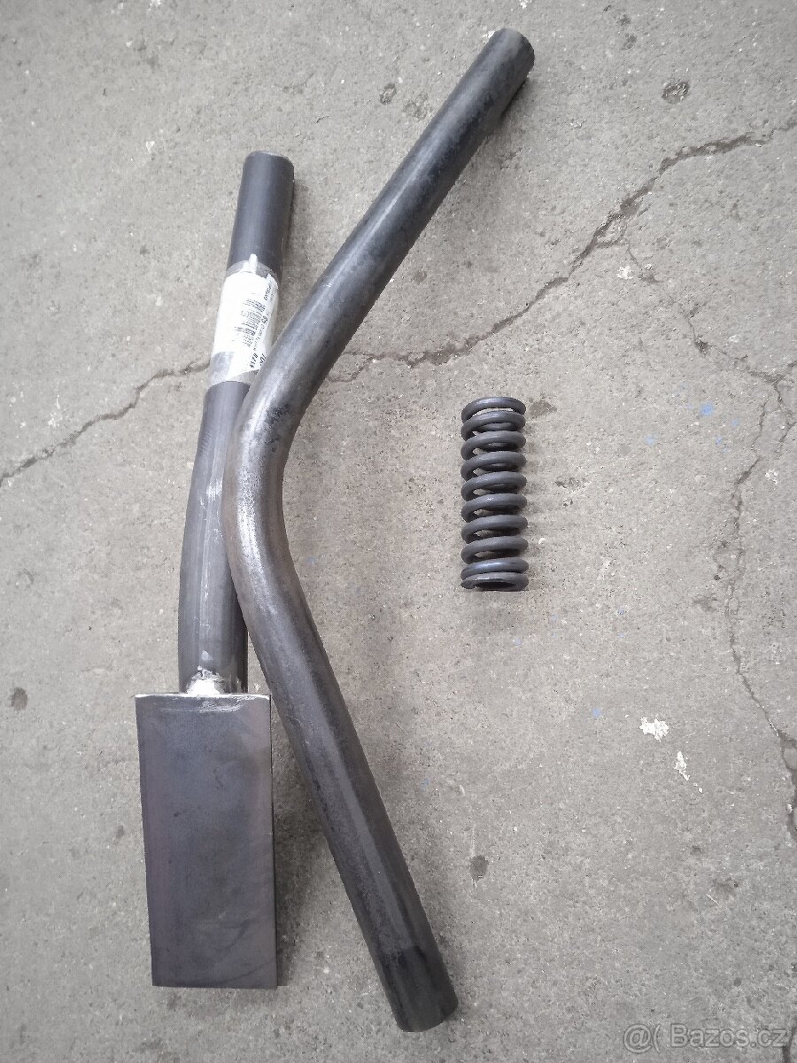 Sedačka Zetor 25 díly - 2