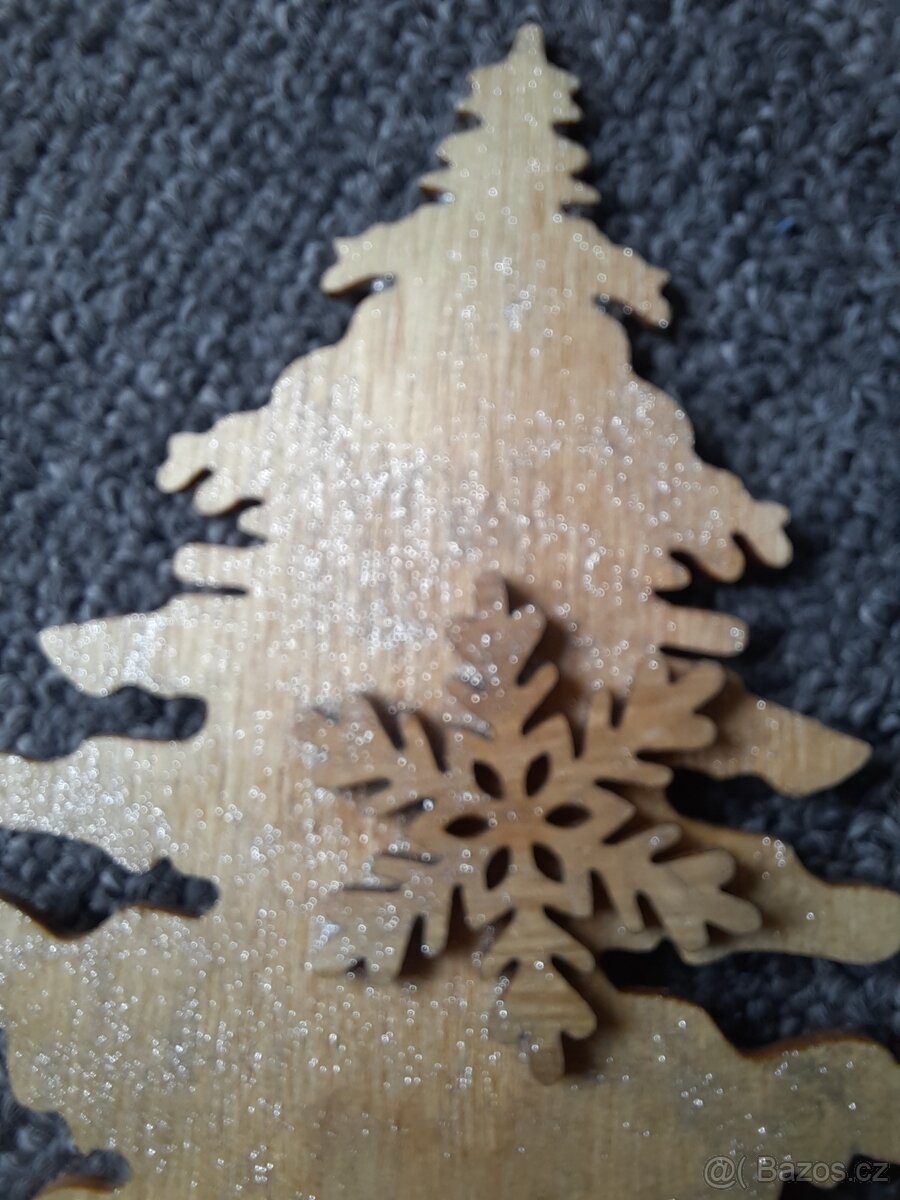 Stromek dřevěný - 2