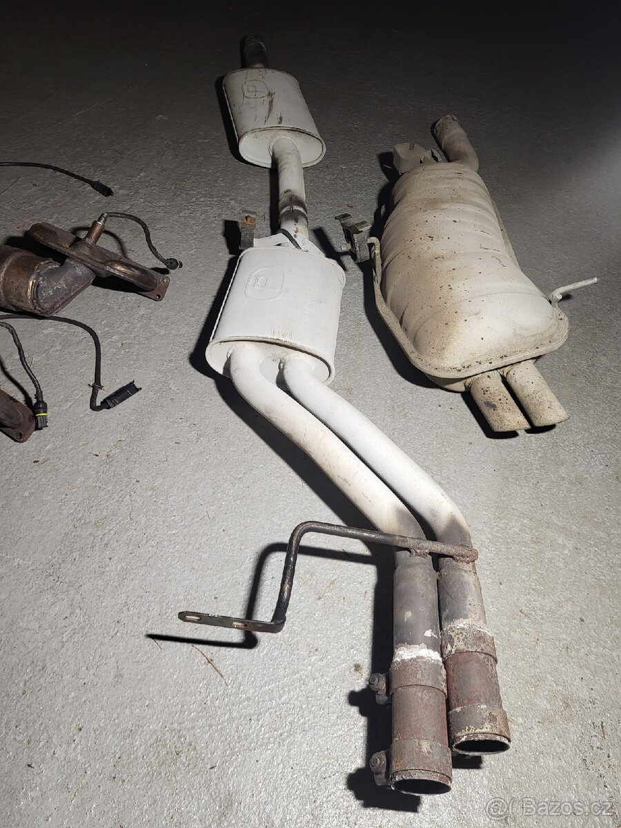 Výfuk + katalyzátory bmw e46 328i - 2