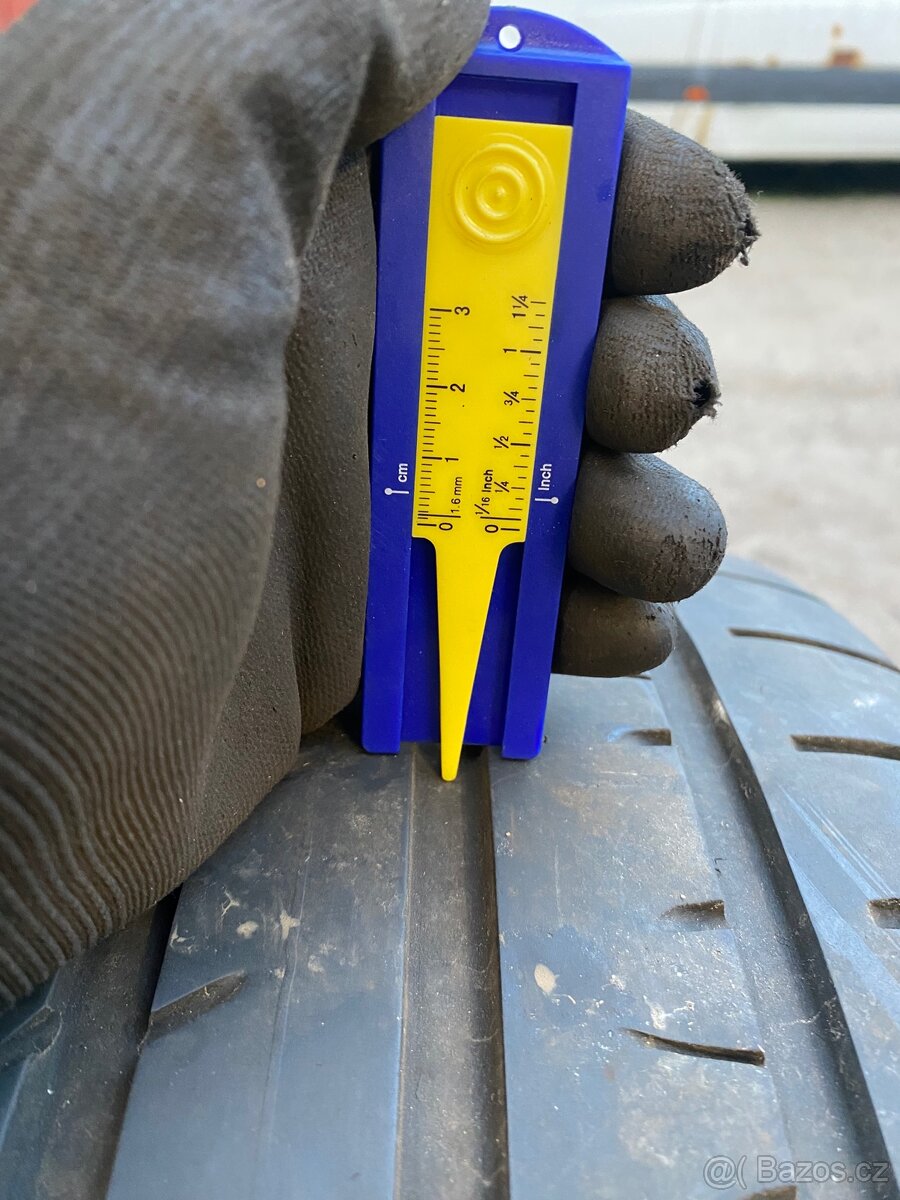 275/45 R20 110Y Kumho 2x5mm dot0519 Letní - 2