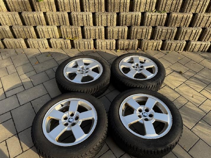 ORIG.Alu ŠKODA r16+zánovní zimní CONTINENTAL 205/55 16 - 2